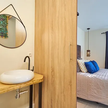 La Macarena Airport Apartment Malaga Exterior photo