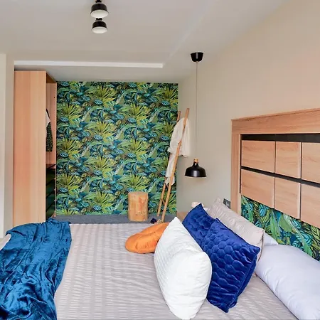 La Macarena Airport Apartment Malaga Exterior photo